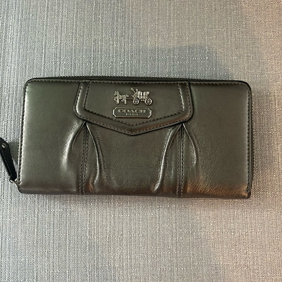 ❌ SOLD❌Coach Wallet - Picture 1 of 4